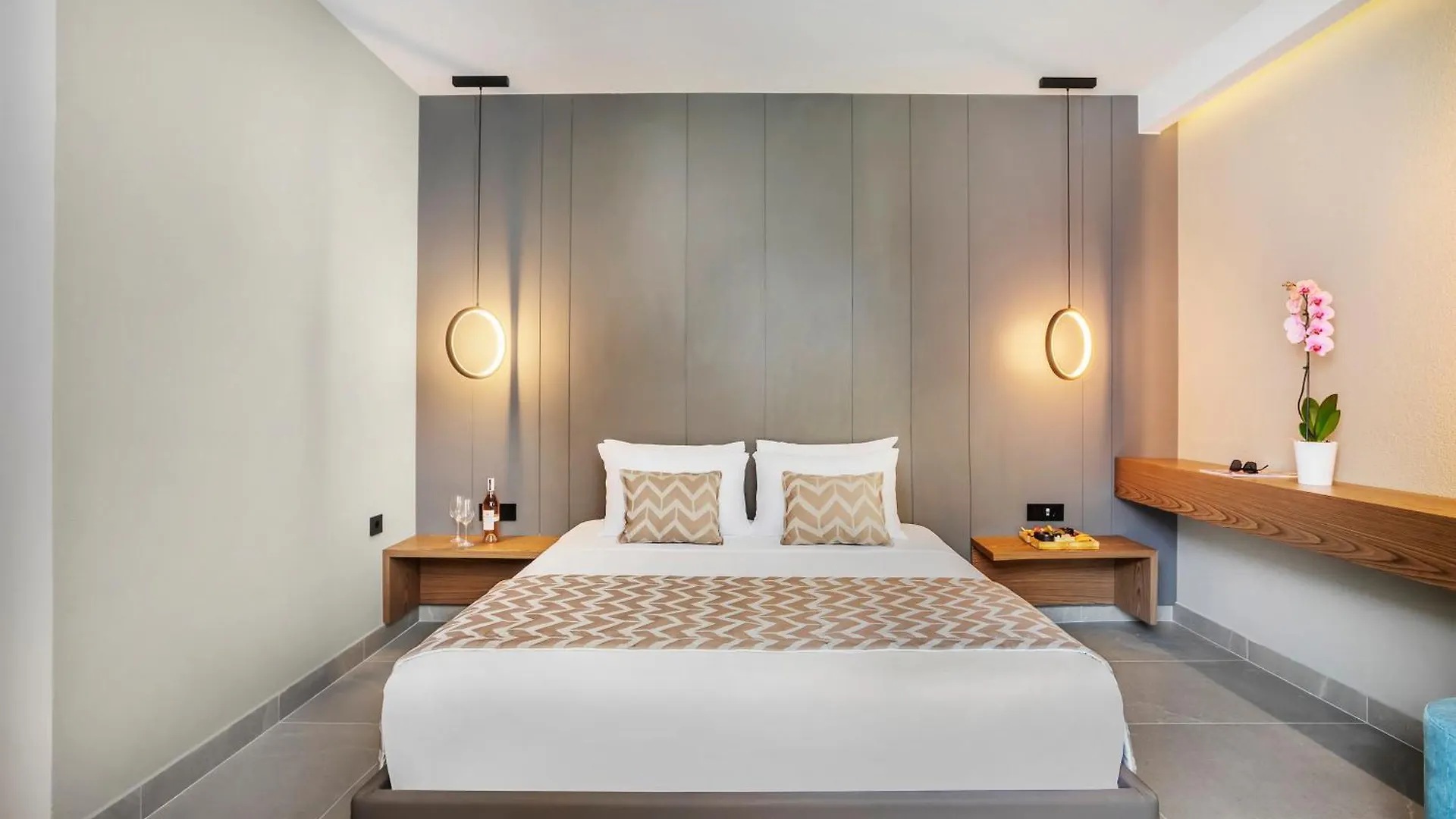 Luuks Luxury Accommodation Hanioti 0*,